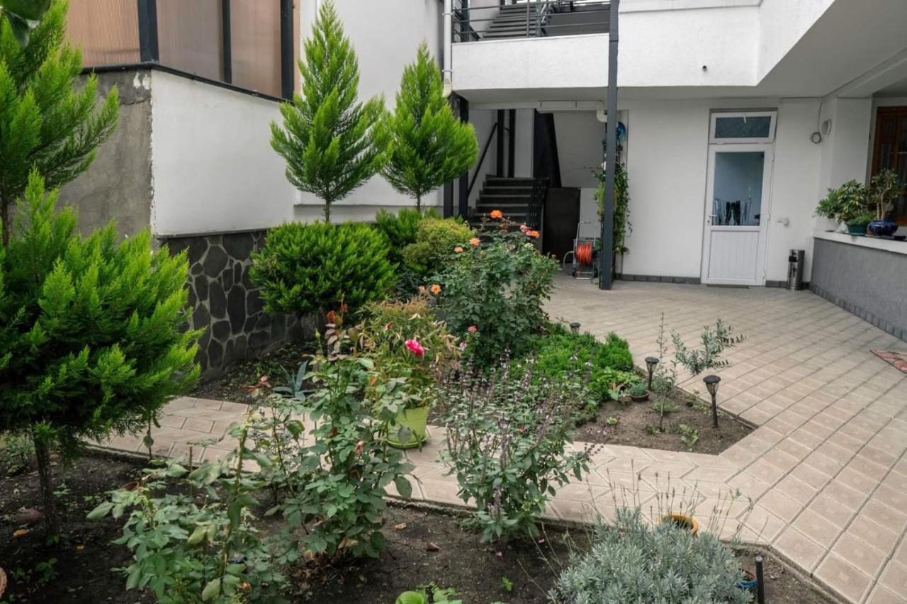 Westay Hotel تبليسي المظهر الخارجي الصورة