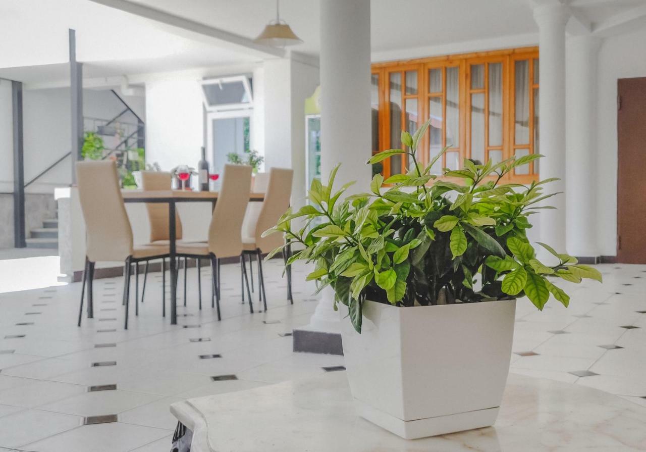 Westay Hotel تبليسي المظهر الخارجي الصورة